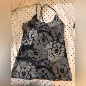 Floral Nike activewear top w X straps on the back